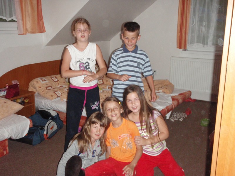 img00004.jpg