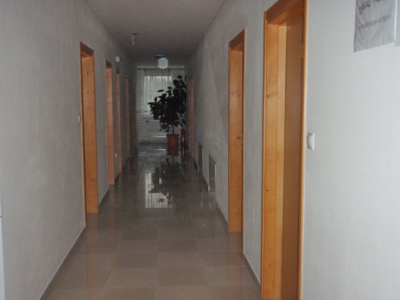 img00005.jpg
