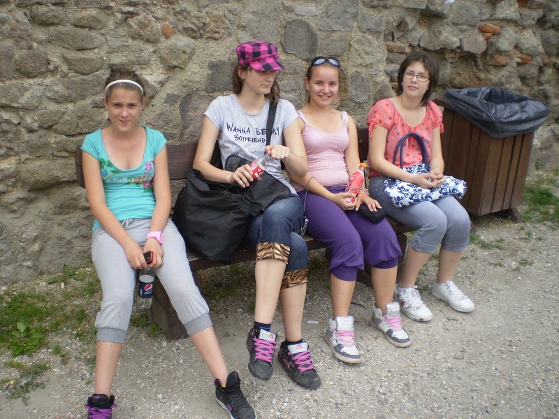img00028.jpg
