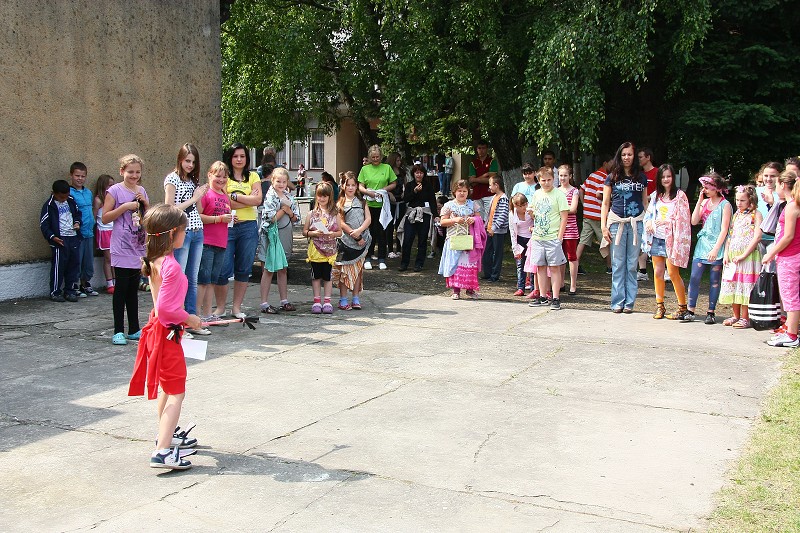 img00097.jpg