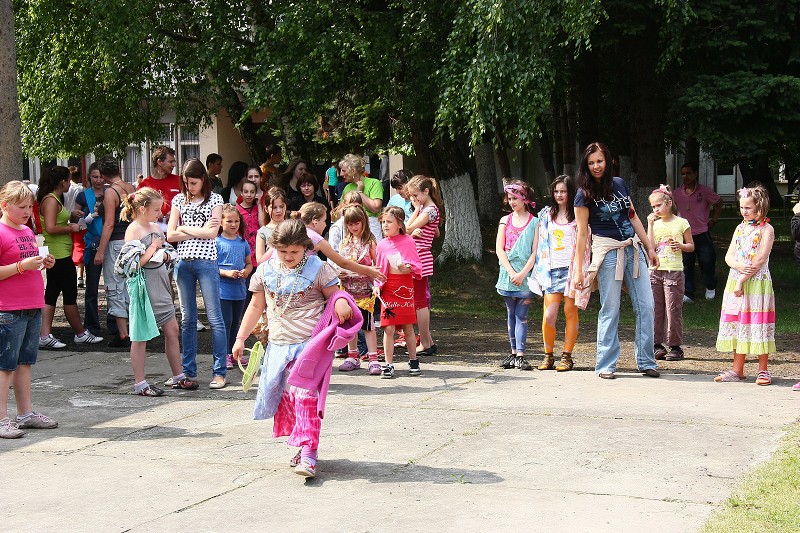 img00103.jpg