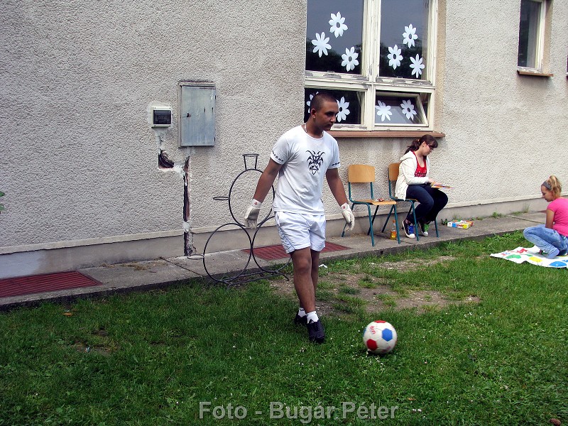img00143.jpg