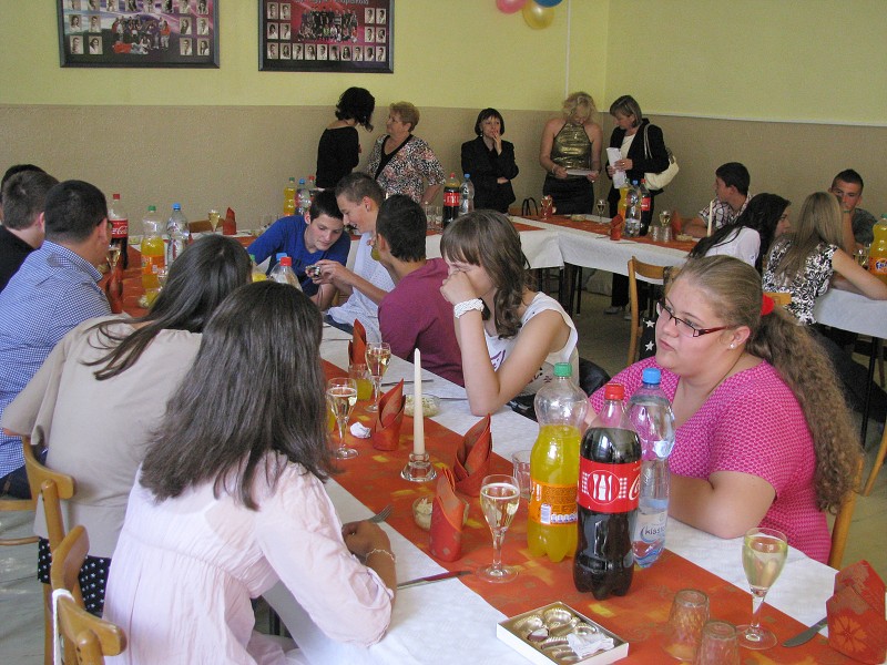 img00004.jpg