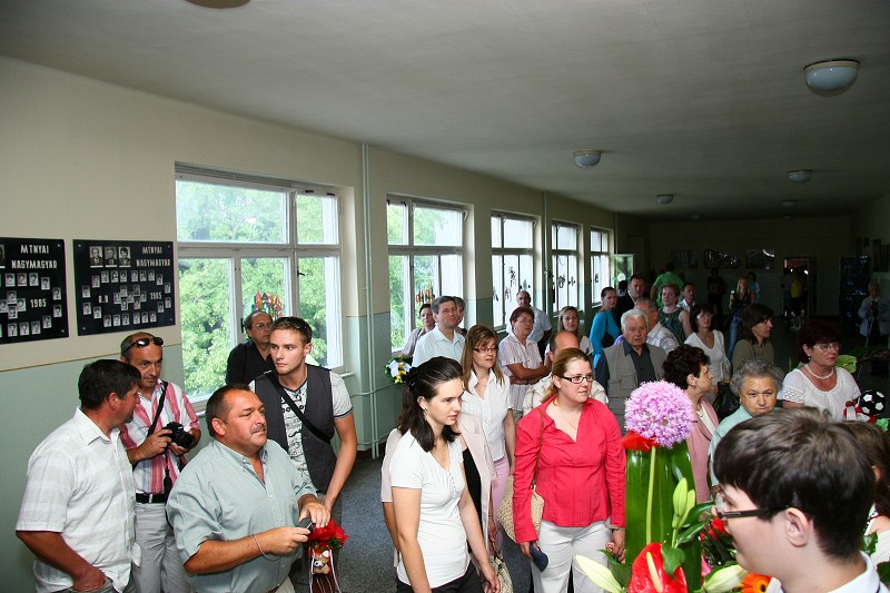 img00125.jpg