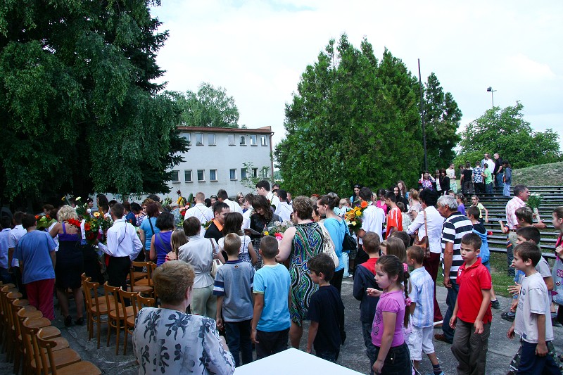 img00195.jpg