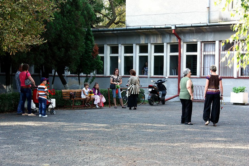 img00004.jpg