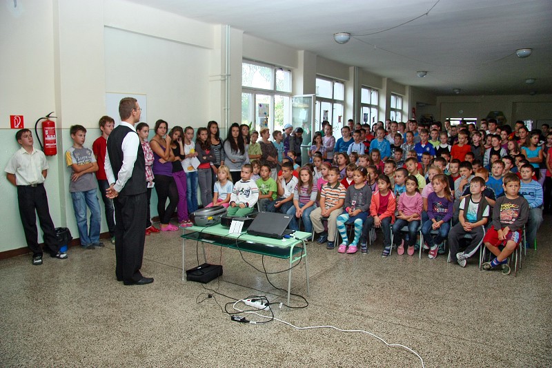 img00002.jpg
