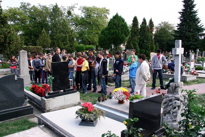 img00015.jpg