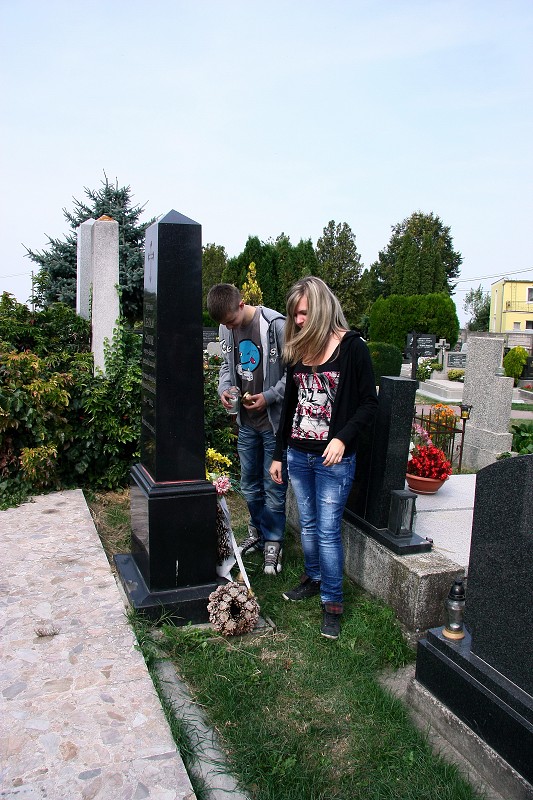 img00019.jpg