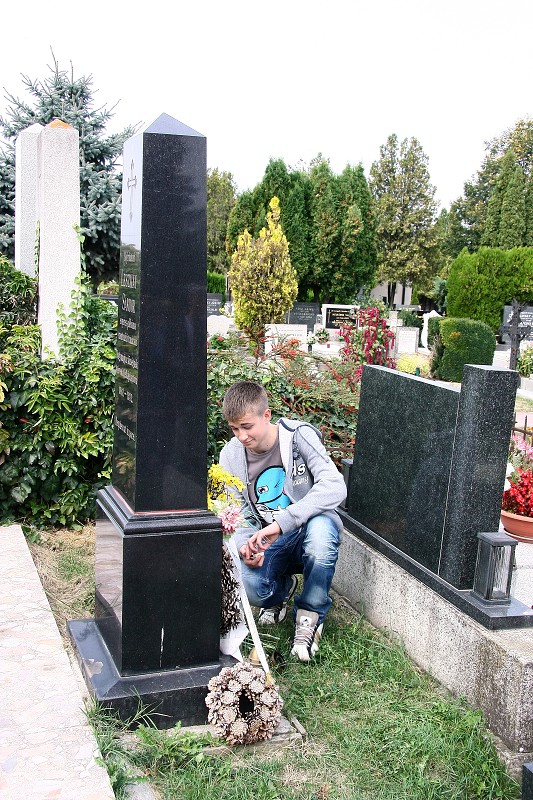 img00020.jpg